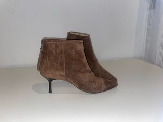 Botines Carolina Herrera Marrón