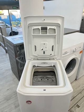 LAVADORA HOOVER 8KG 1200RPM A+++. SEMINUEVO