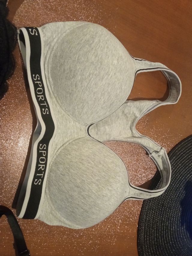 Sujetador y Top Deportivo - Negro y Gris