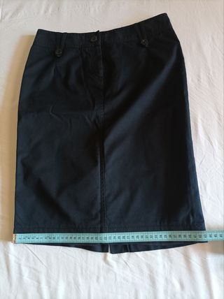 Falda midi negra recta