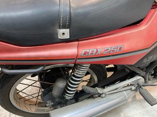 Honda CBX250RS - Moto Clásica