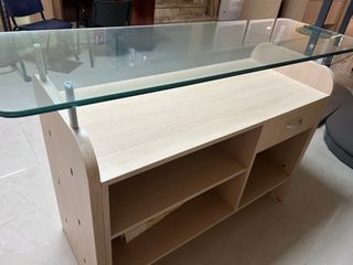 Muebles comercio: estantería, mostrador y góndola