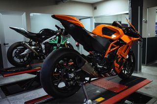 KTM RC 8C Motocicleta