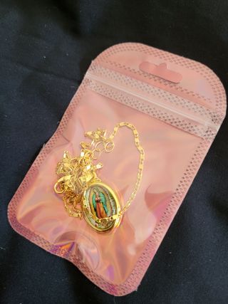 Collar Virgencita 

