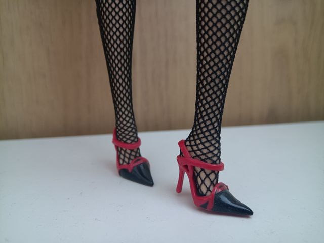 Barbie Caperucita Roja (Little Red Riding Good)