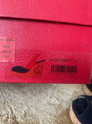 Sandalias cuña Carolina Herrera rojas y azules