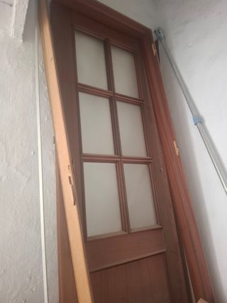 Puerta madera maciza 6 paneles