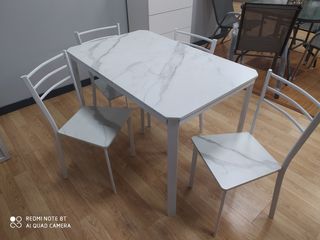 Mesa Comedor 4 Sillas - Moderna