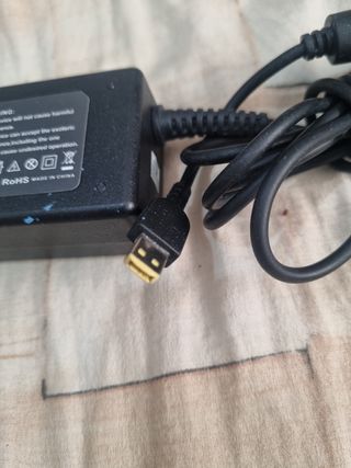Cargador portátil ADP-36EHC