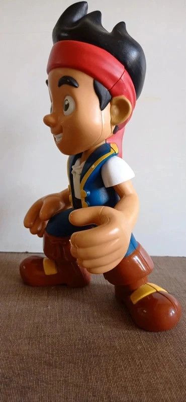 MUÑECO / ” JAKE EL PIRATA ” / DE DISNEY / MATTEL -