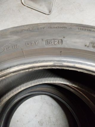 Neumáticos Bridgestone 225/50R18 99W