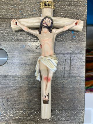 Crucifijo de resina Cristo vvo 20cm