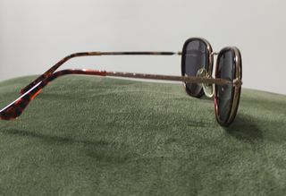 Gafas de sol redondas marrón-doradas