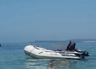 Barco neumático + Motor Tohatsu 4cv