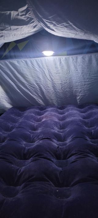 Tienda Quechua 2 segundos más muchas cosas