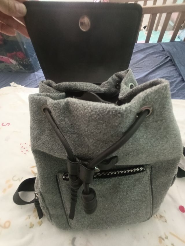 Mochila gris - Bolso pequeño
