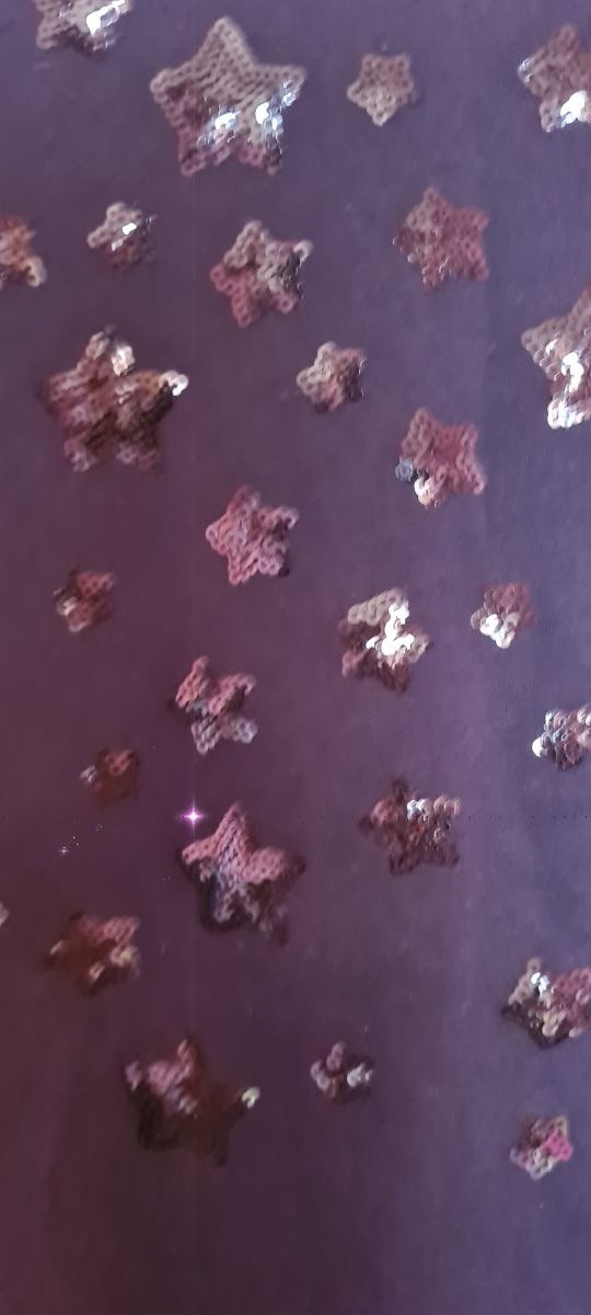 Camiseta Sfera negra con estrellas brillantes