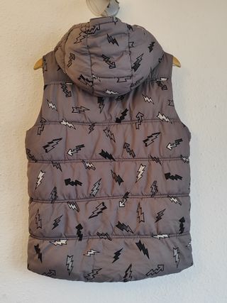 Chaleco Benetton gris - con capucha