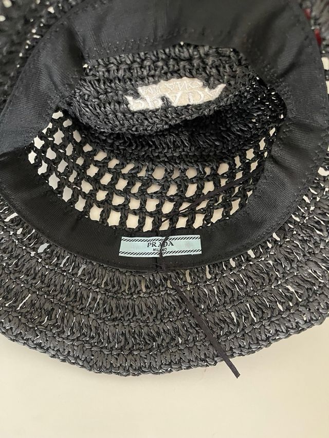 Cappello Prada nero in paglia ottime condizioni
