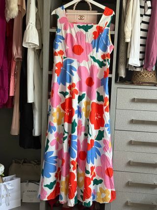 Vestido floral midi multicolor