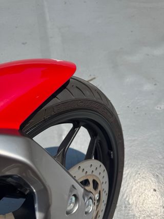 Yamaha XSR 125 - Roja