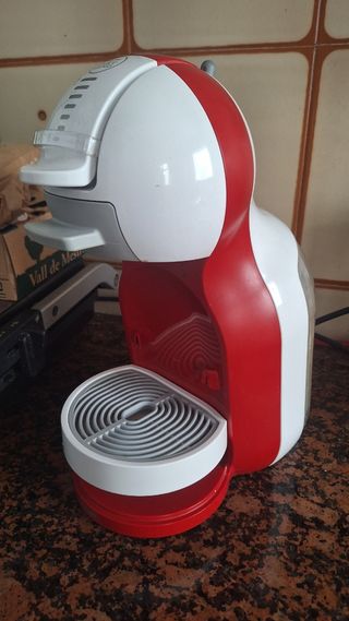 Cafetera Dolce Gusto Mini Me roja