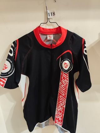 Maglia ciclismo nera e rossa