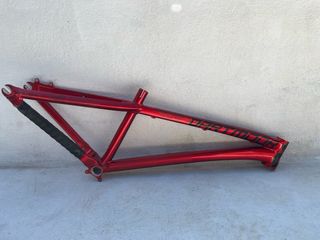 Quadro Dartmoor 26player