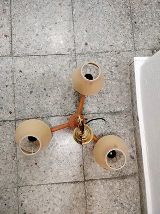 Lámpara dormitorio juvenil madera