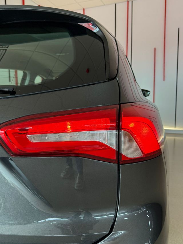 Ford Focus SportBreak 1.5 diesel 120cv Año 2019