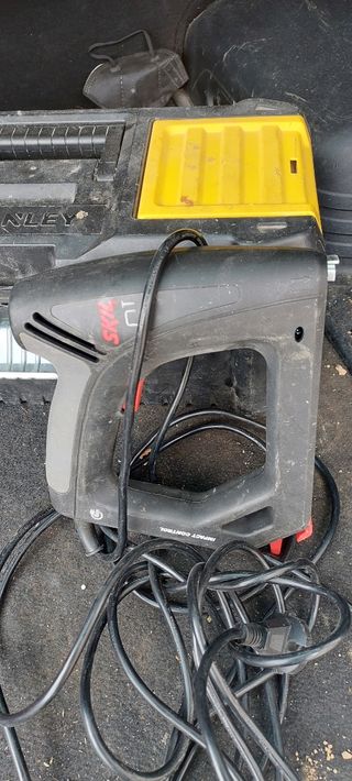 Grapadora eléctrica 2000