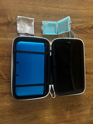 Nintendo 3DS XL Azul - Negra
