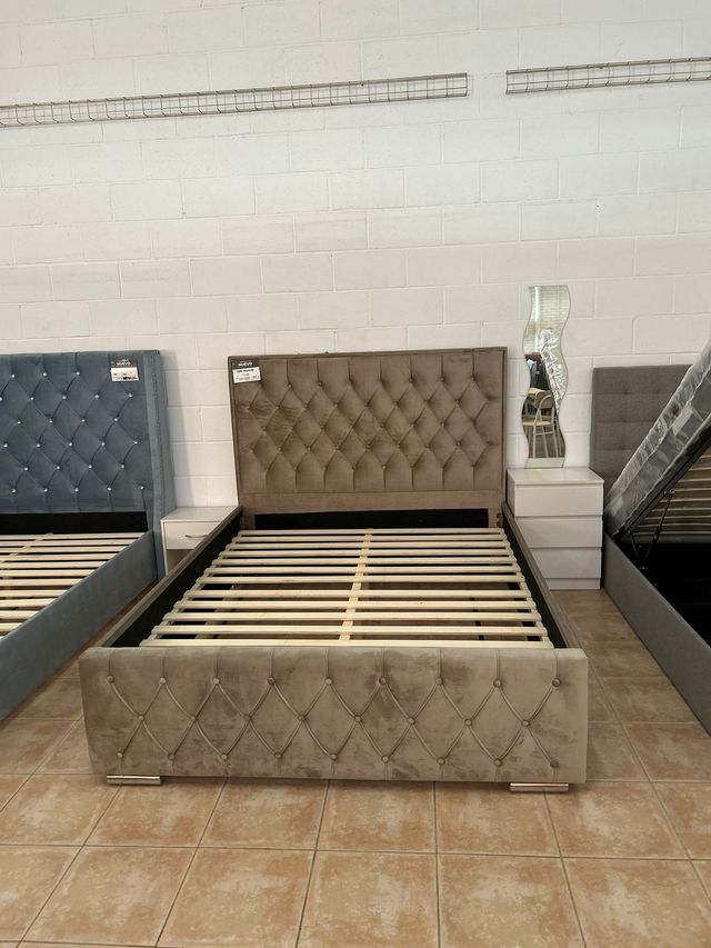 Cama de Casal NOVA + Cabeceira 135