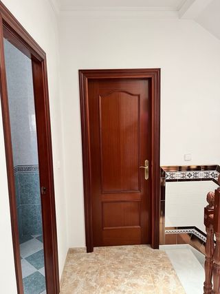 Puertas madera maciza, 3unidades con apertura izq.