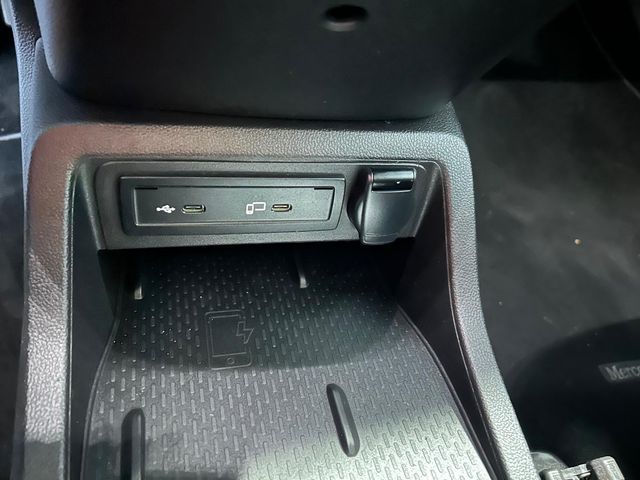 MERCEDES-BENZ Clase T 180 d