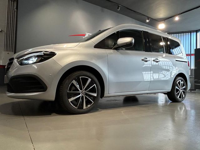 MERCEDES-BENZ Clase T 180 d