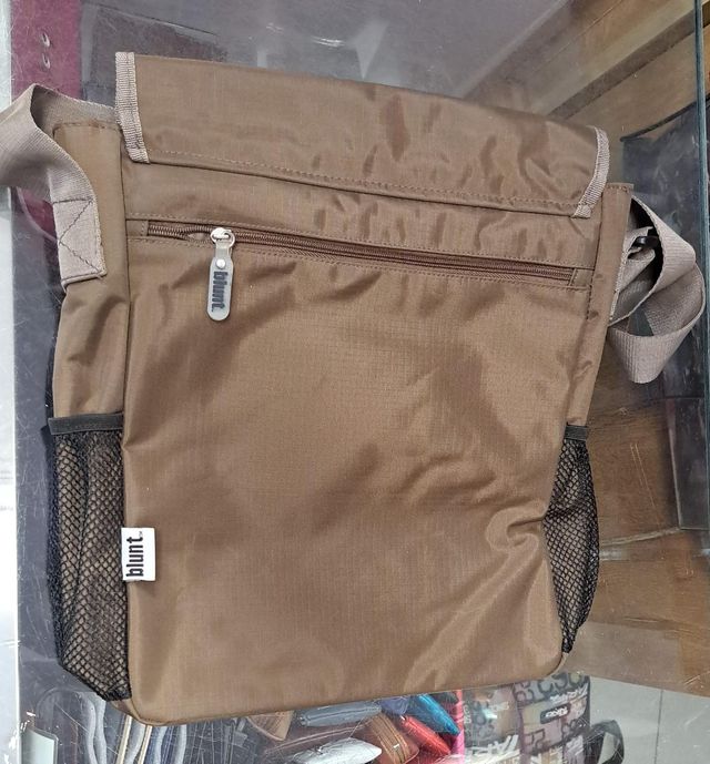 Bandolera Blunt marrón-naranja