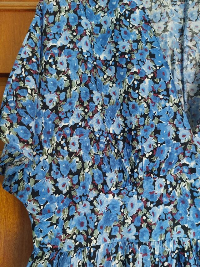 Vestido floral azul