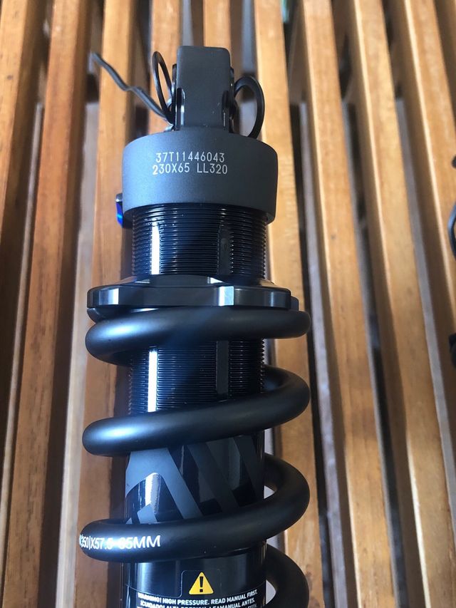 Amortecedor RockShox SuperDeluxe Coil Select+ 230