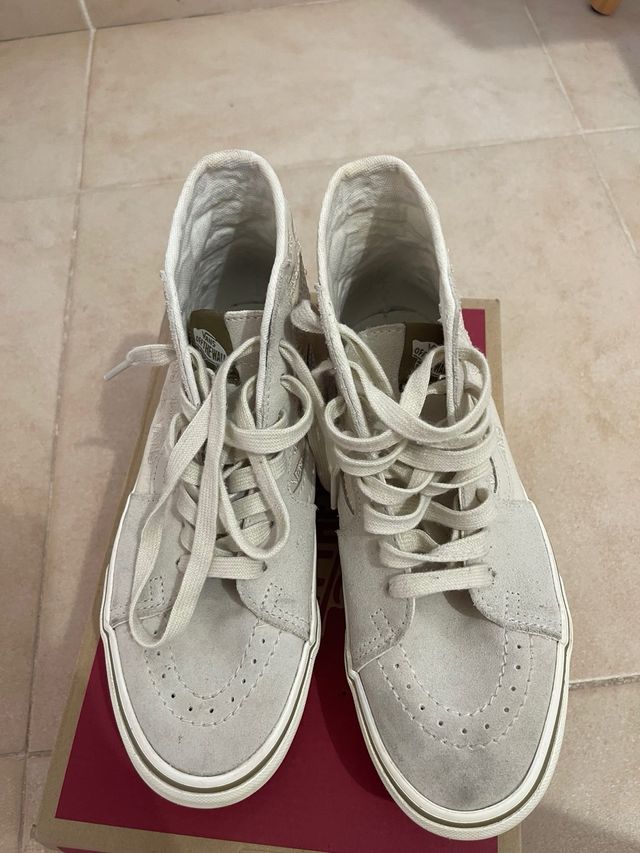 Tenis mujer Vans Sk8-Hi Platform Beige