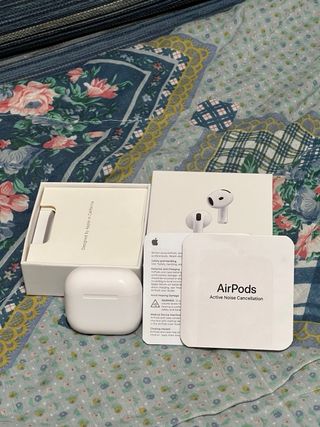Auriculares AirPods (4 generación)