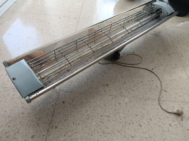 Vecchio riscaldatore anni 60-70