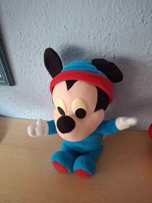 2 Muñecos Mickey Mouse + Toalla