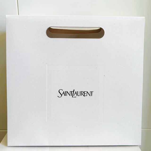 Bolsa Saint Laurent - Marrón y Blanca
30x30x10cmo