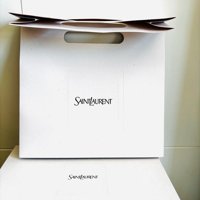 Bolsa Saint Laurent - Marrón y Blanca
30x30x10cmo