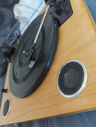 Tocadiscos vinilo marrón