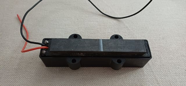 Pastillas Bajo Eléctrico del tipo Jazz Bass.