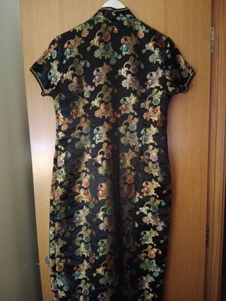 Vestido cheongsam negro estampado