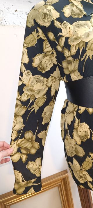 Blusa vintage floral - negra y verde oliva