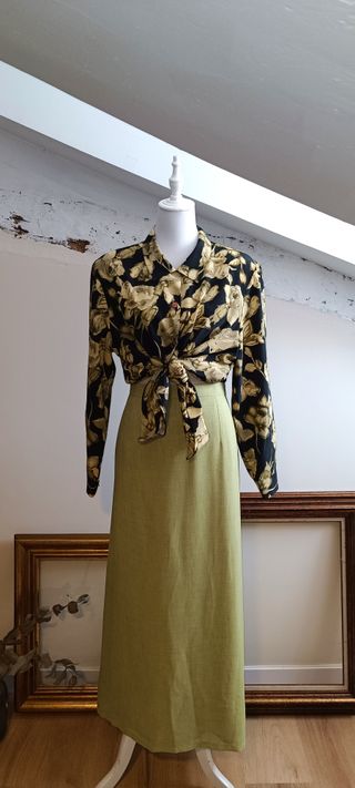 Blusa vintage floral - negra y verde oliva